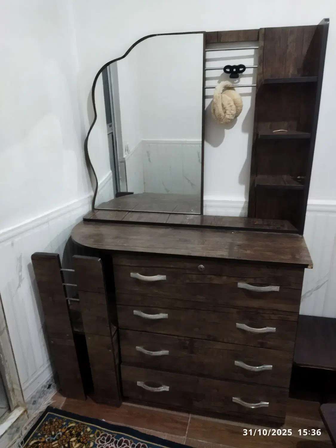 دلاور|جاکفشی، کمد، دراور|گرگان, |دیوار