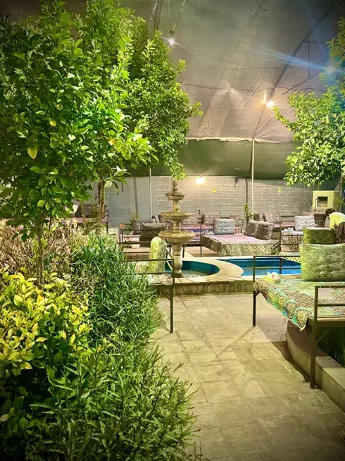 سالندار و سفارشگیر|استخدام خدمات فروشگاه و رستوران|یزد, |دیوار