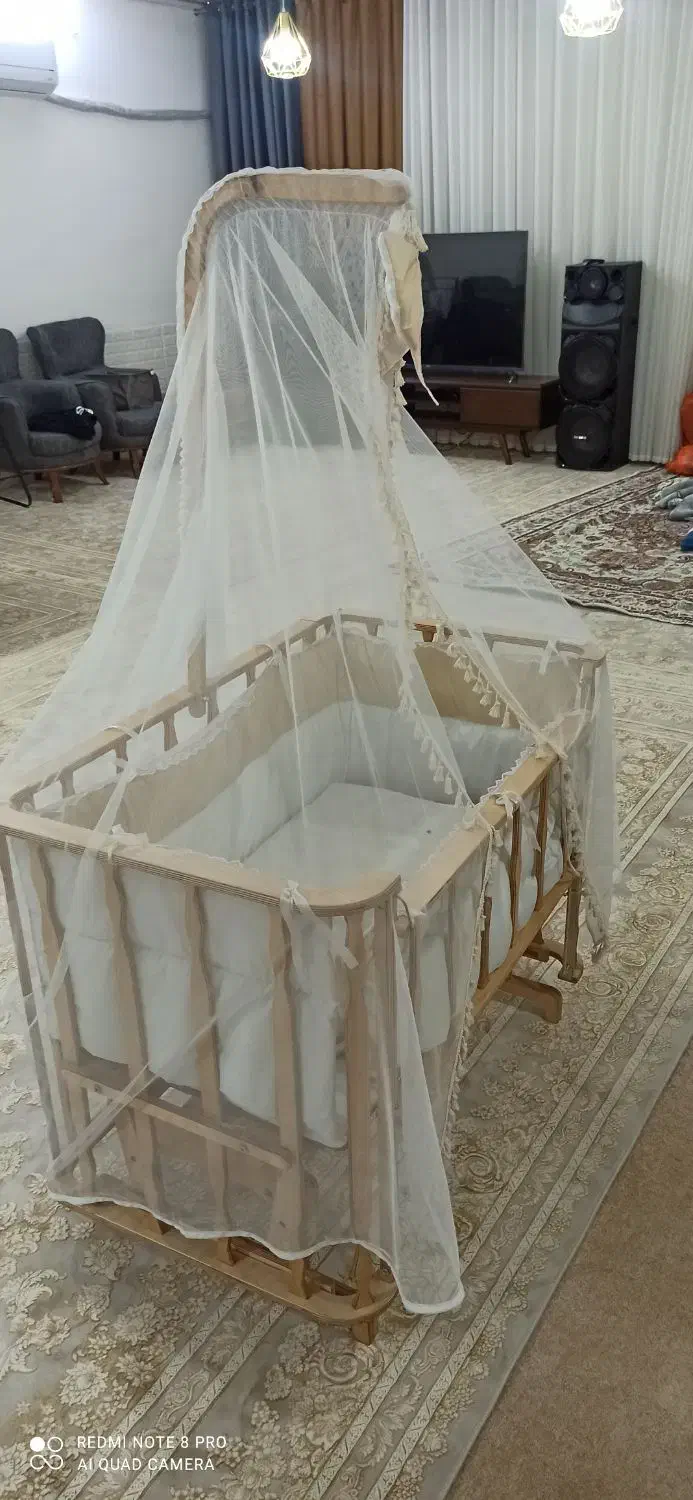 گهواره|تخت و صندلی بچه|خرمآباد, |دیوار