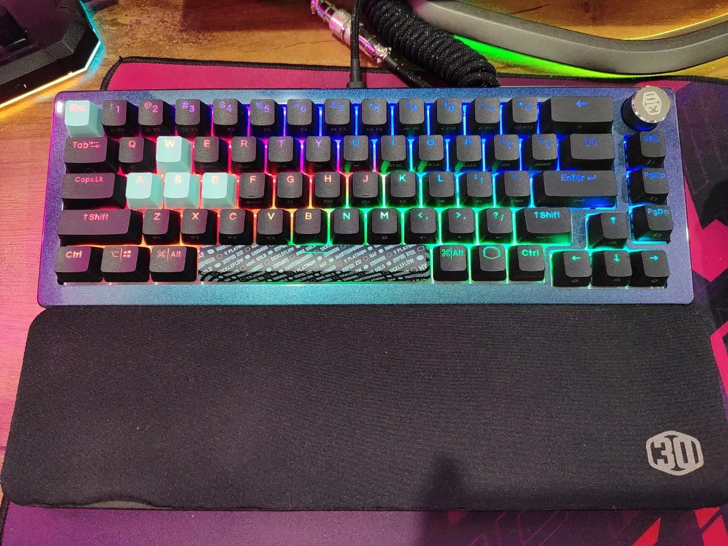 کیبورد گیمینگ|قطعات و لوازم جانبی رایانه|تهران, دریاچه شهدای خلیج فارس|دیوار