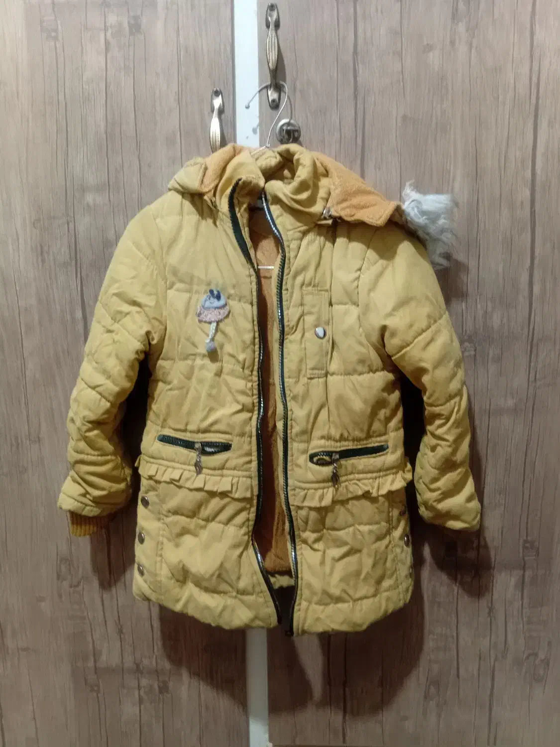 لباس بچگانه|کفش و لباس بچه|نهاوند, |دیوار