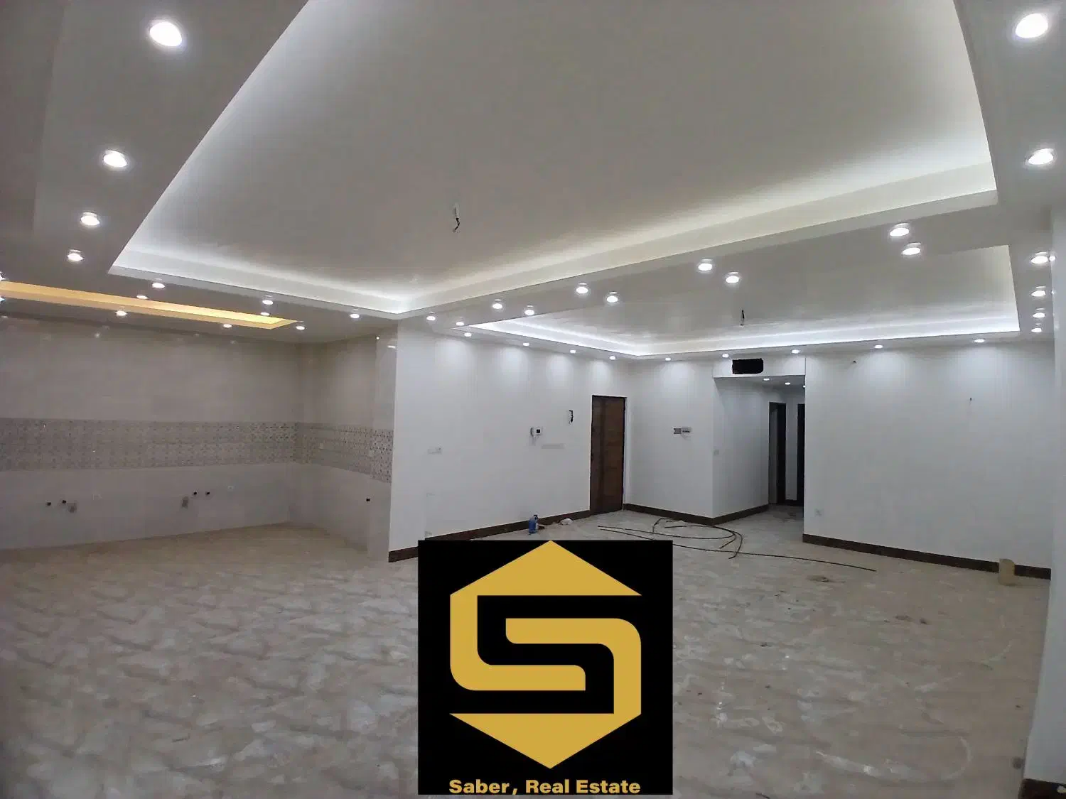 آپارتمان ۱۴۰ متر/سه خواب /شهرک ولیعصر/خانم صابری|فروش آپارتمان|ورامین, شهرک فجر|دیوار