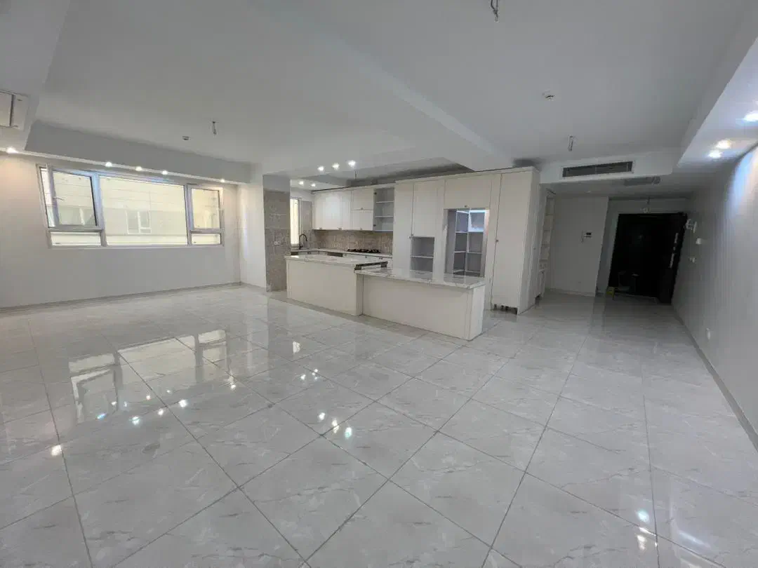 آپارتمان ۱۳۰ متری برج مجلل نگین ساحل|اجارهٔ آپارتمان|تهران, دریاچه شهدای خلیج فارس|دیوار