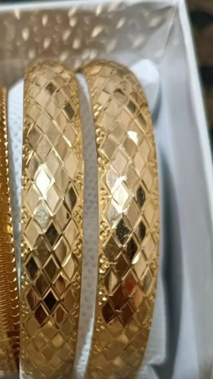 فروش دو عدد النگو شماره ۳ صد تومن بالا تابلو|جواهرات|آبدانان, |دیوار