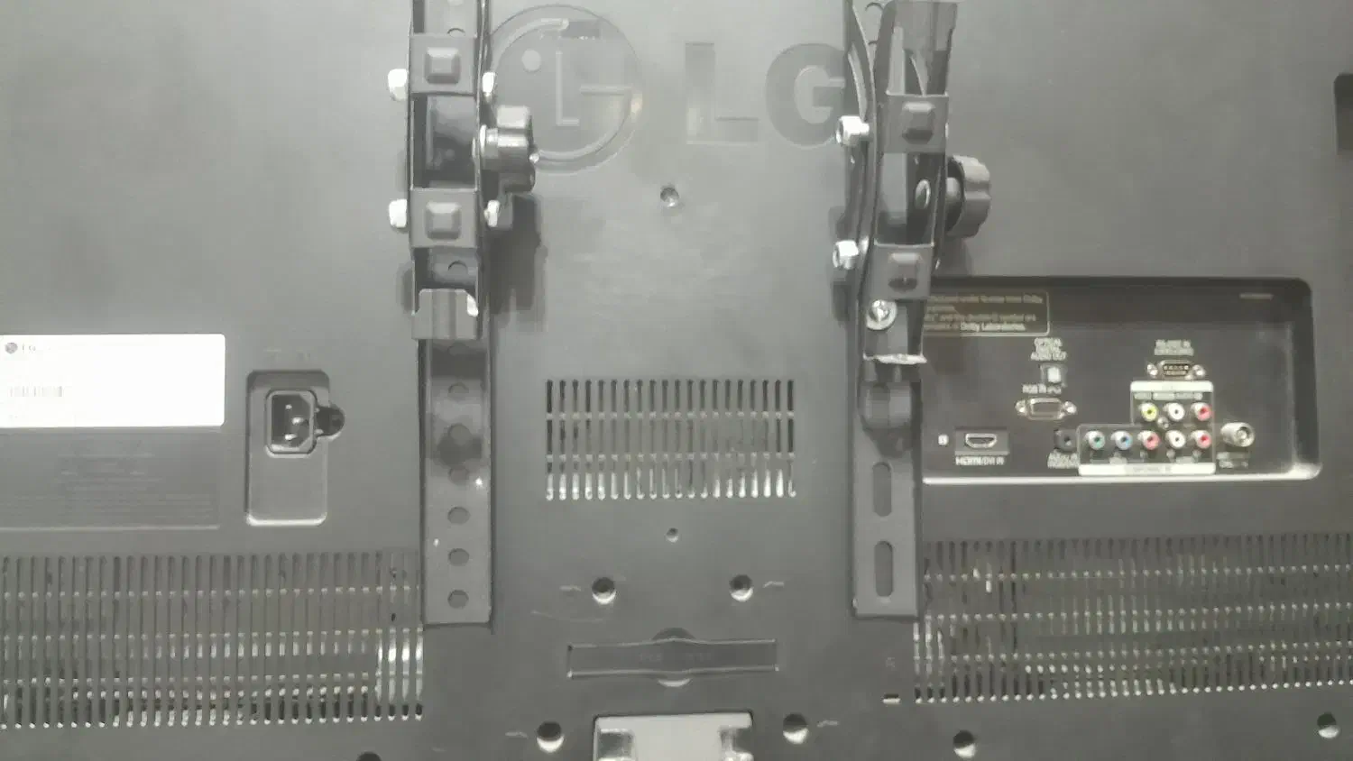 تلوزیون ۴۲ اینچ ال جی(lcd)|تلویزیون و پروژکتور|اصفهان, خانه اصفهان|دیوار