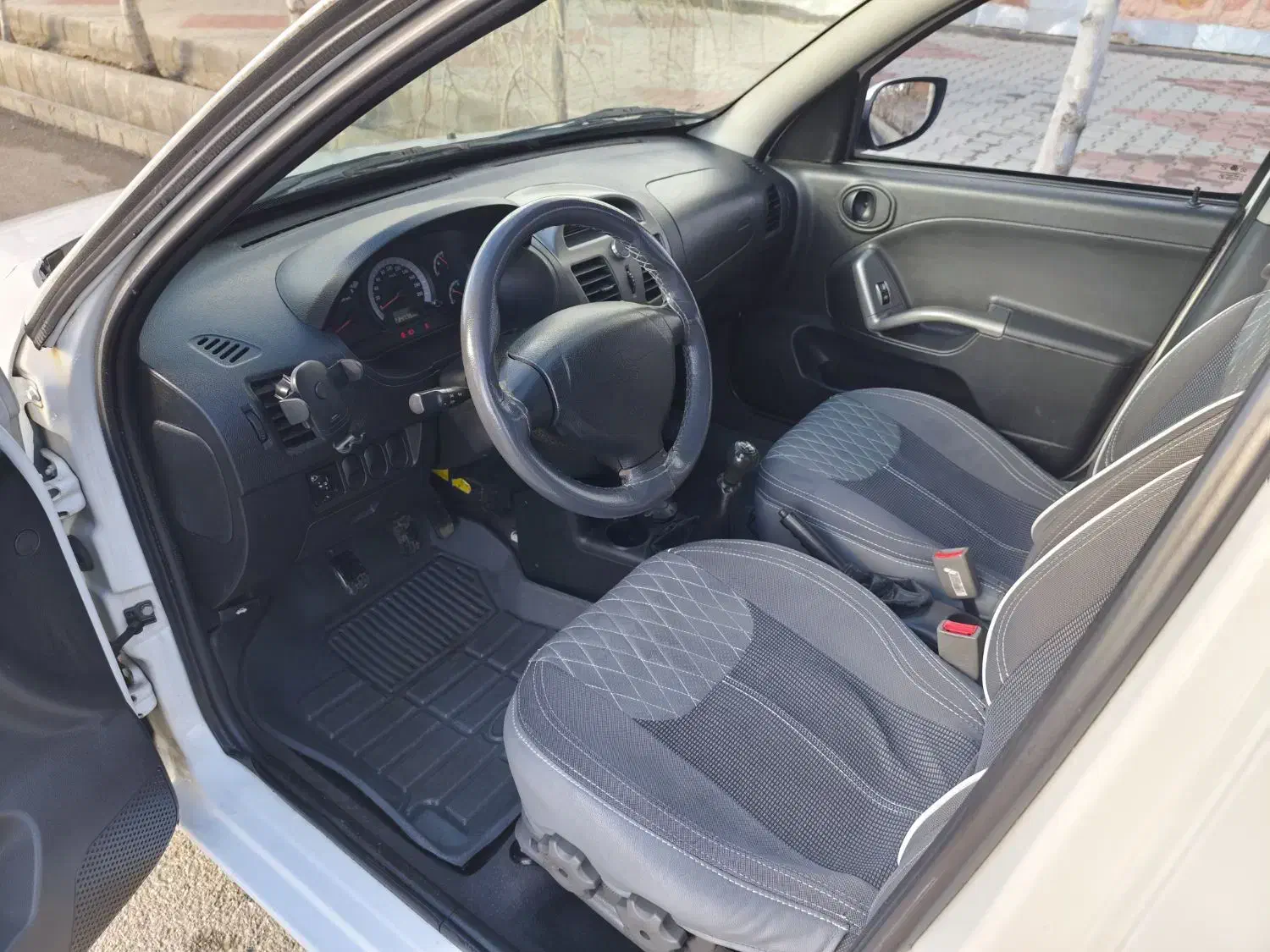 ساینا مدل ۹۷|خودرو سواری و وانت|شبستر, |دیوار