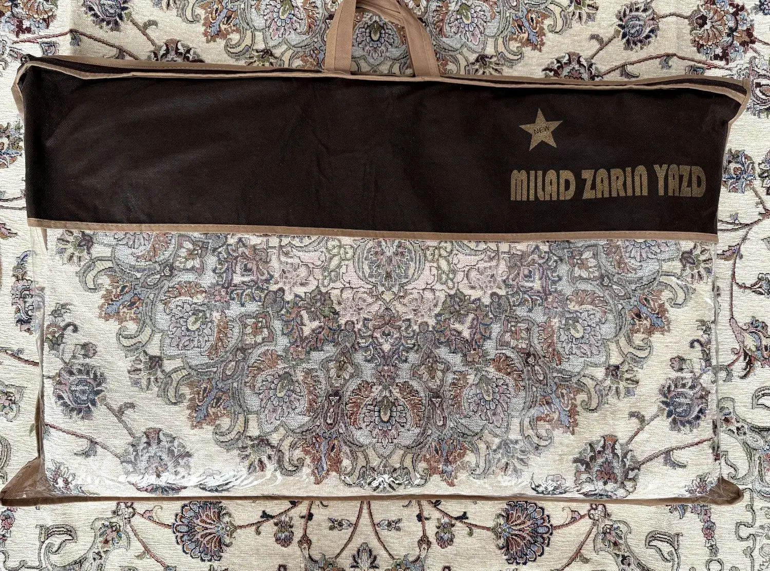 رو فرشی ۶ متری میلاد زرین یزد|روفرشی|تهران, صادقیه|دیوار