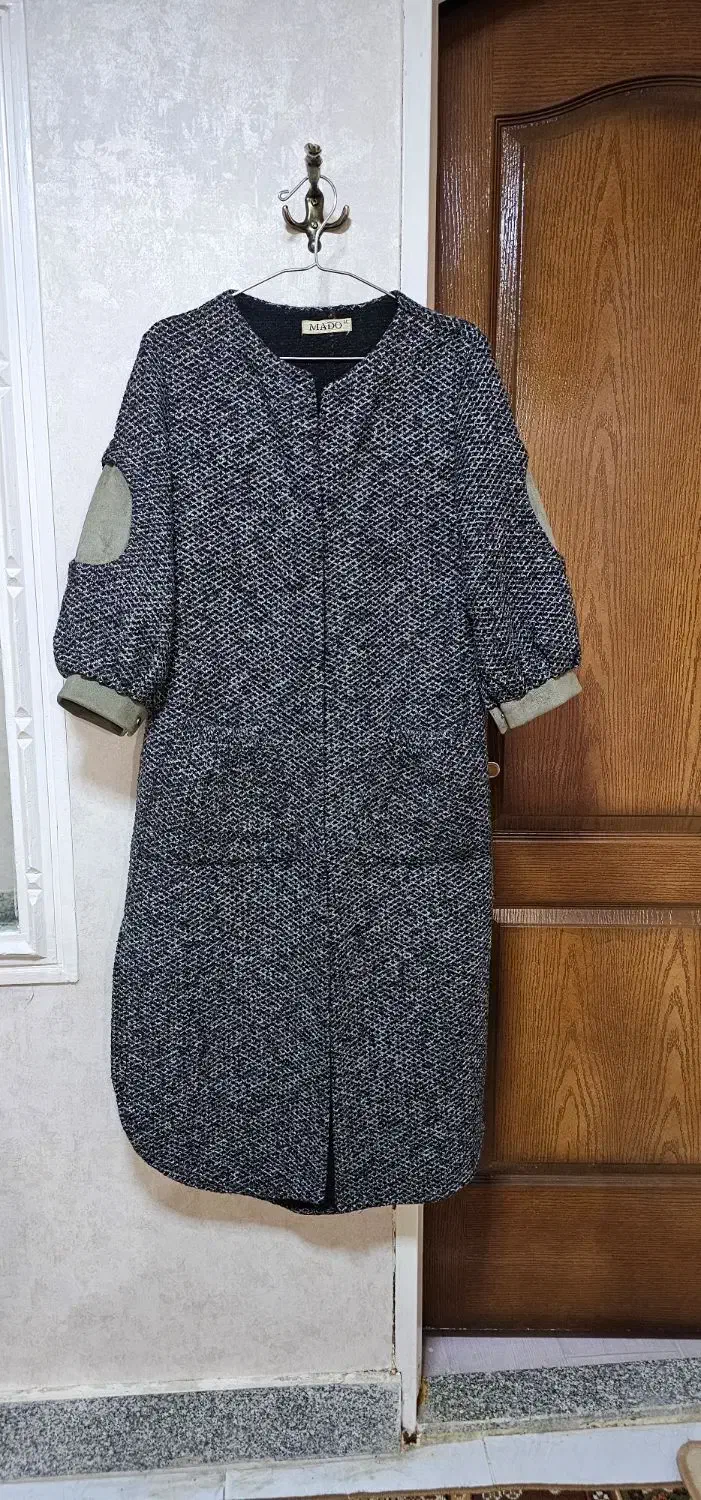 پالتو زمستانی|لباس|شاهین‌شهر, بوستان حافظ|دیوار