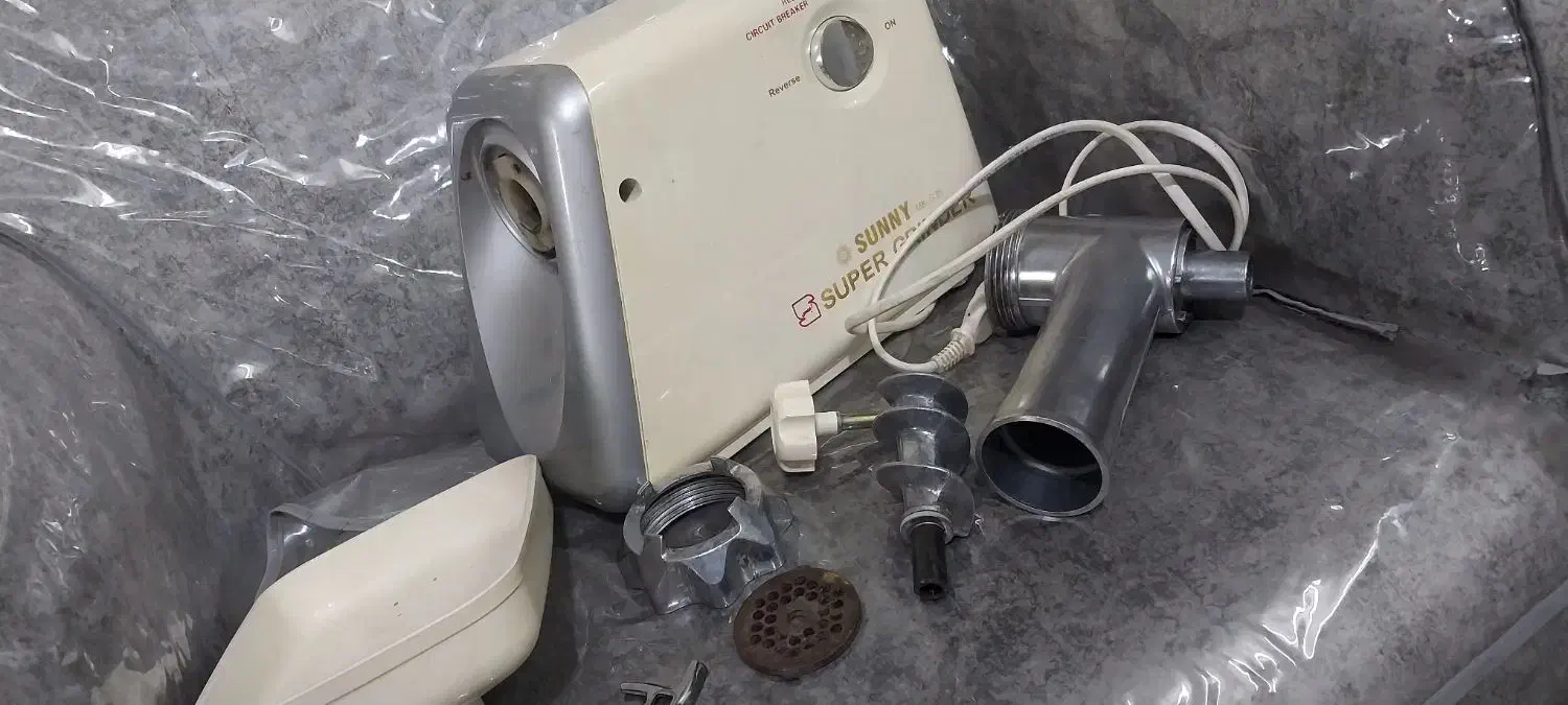 چرخ گوشت سانی|خردکن، آسیاب، غذاساز|اصفهان, شاهد|دیوار