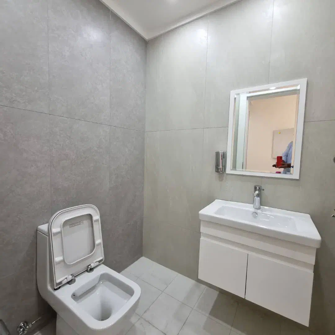 ۱۲۰ متر مدرن/بر اصلی /ویومشجر|اجارهٔ دفتر کار، اتاق اداری، مطب|تهران, زعفرانیه|دیوار