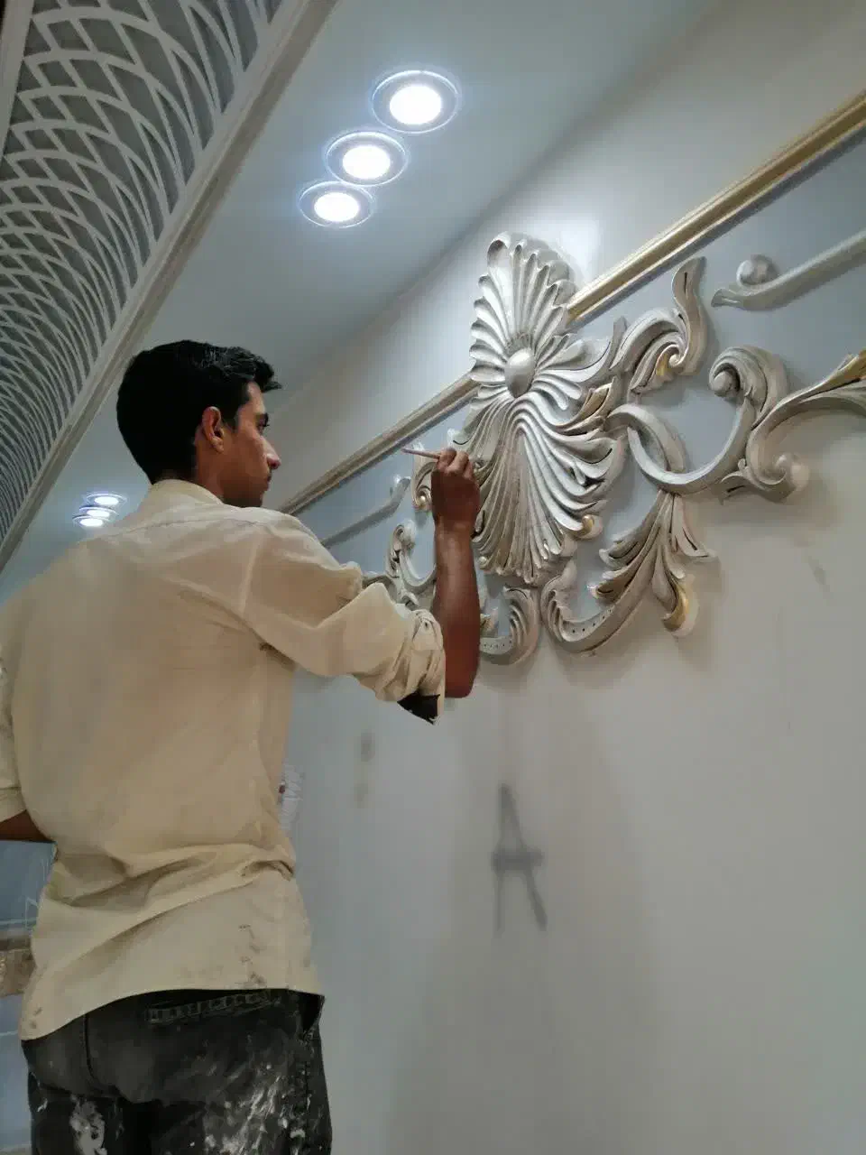 نقاشی حرفهای ساختمان با کیفیت تضمین شده|خدمات پیشه و مهارت|کاشمر, |دیوار