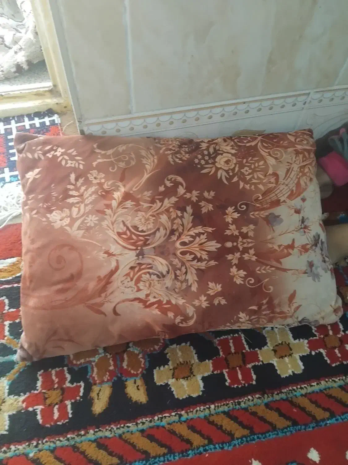 کوسن ۷ عدد|رختخواب، بالش، پتو|یاسوج, |دیوار