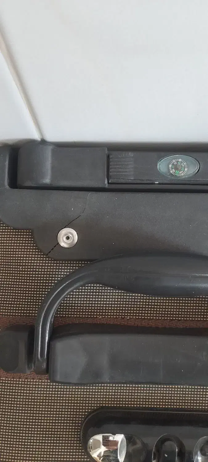 چمدون لباس|کیف، کفش، کمربند|کاشمر, |دیوار