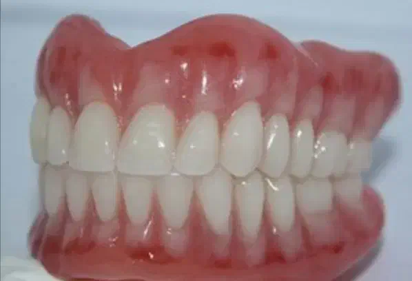 دندانسازی تخصصی دنیز|خدمات آرایشگری و زیبایی|زنجان, |دیوار