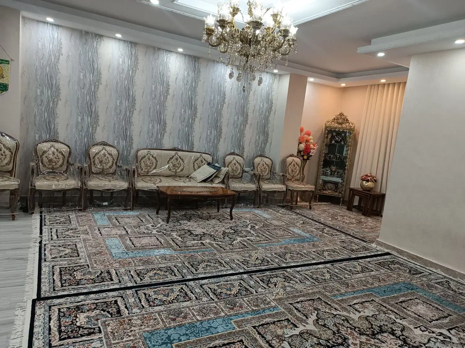 رهن ۶۰۰ تومنی واقع در بهترین لوکیشن / عروس پسند|اجارهٔ آپارتمان|اندیشه, اندیشه فاز ۲|دیوار