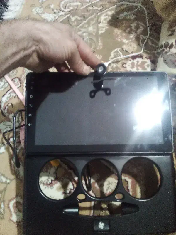 مانیتور دسته لوازم ماشین|قطعات یدکی و لوازم جانبی|آستارا, |دیوار