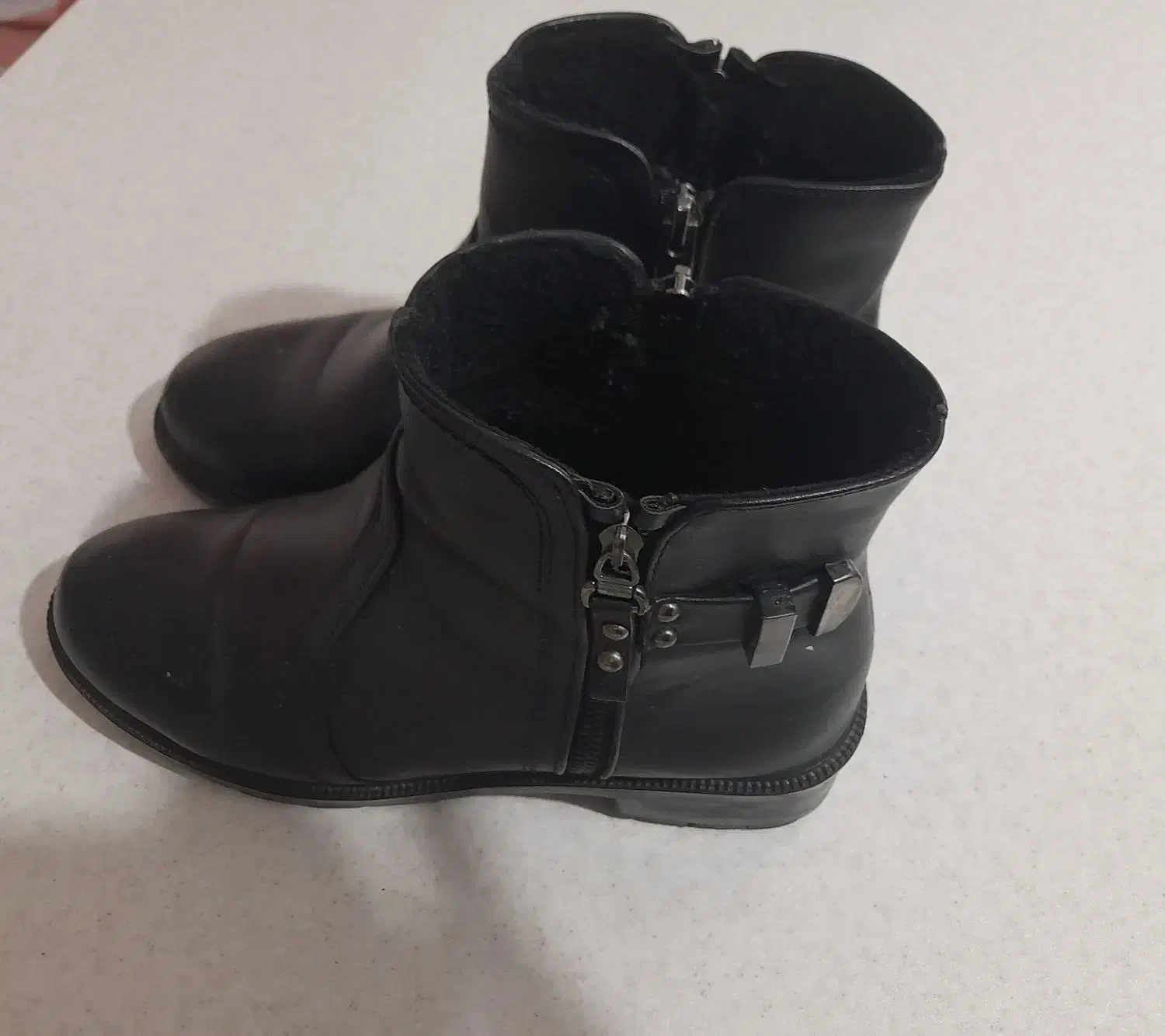 بوت زنانه|کیف، کفش، کمربند|کرج, باغستان|دیوار