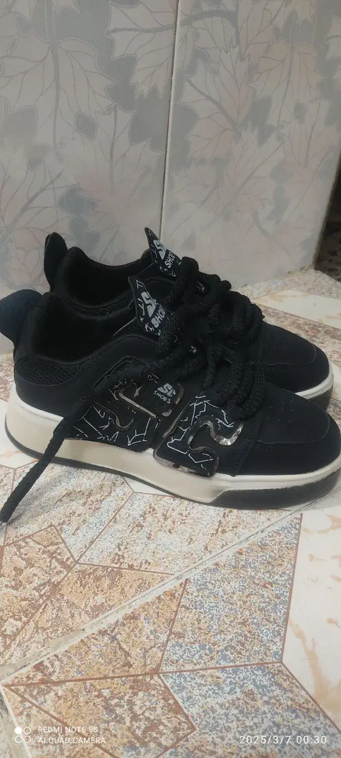 کفش اسپرت دخترانه وزنانه|کیف، کفش، کمربند|زابل, |دیوار