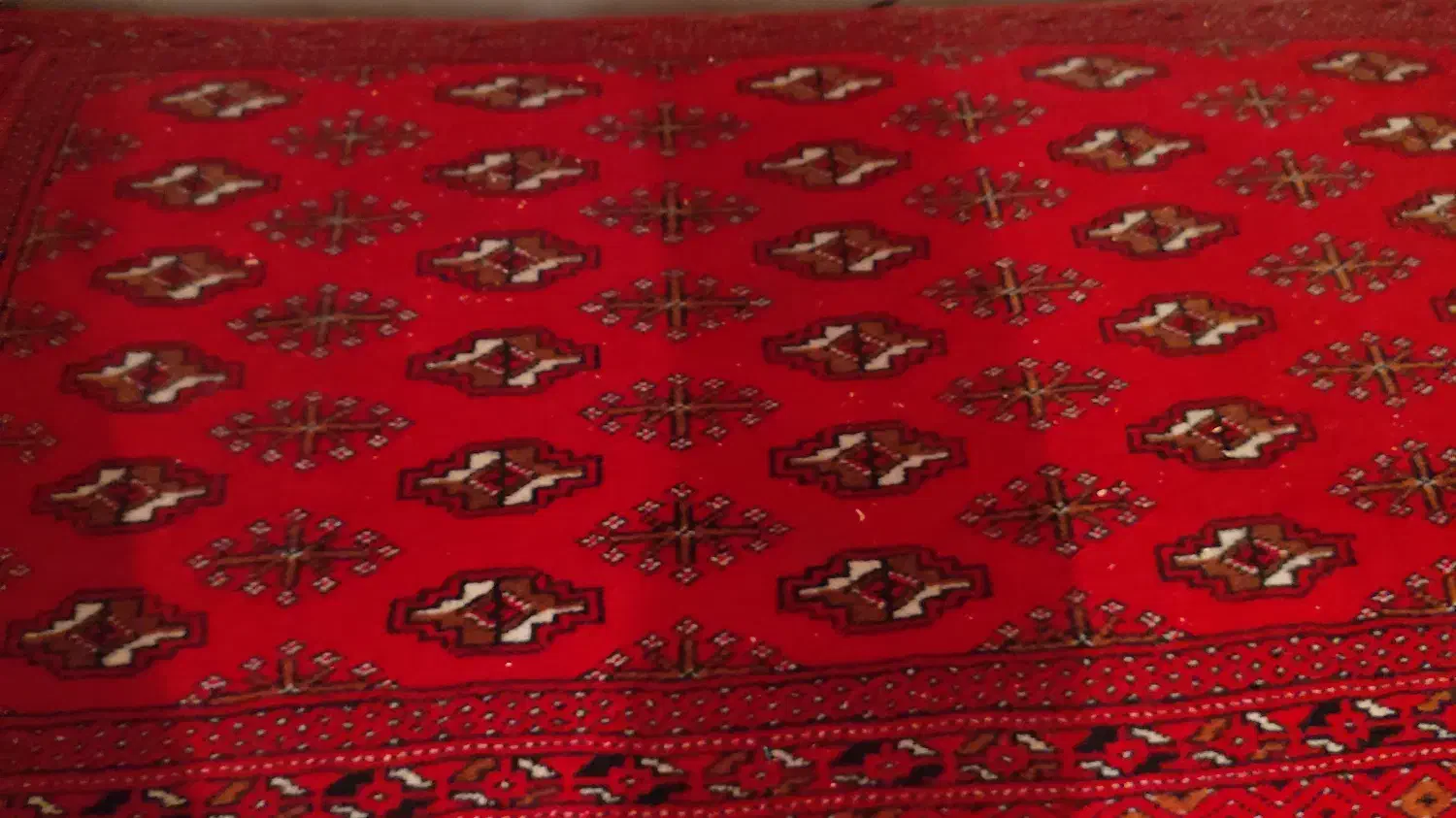 پشتی سنتی|پشتی|اصفهان, قلعه طبره|دیوار