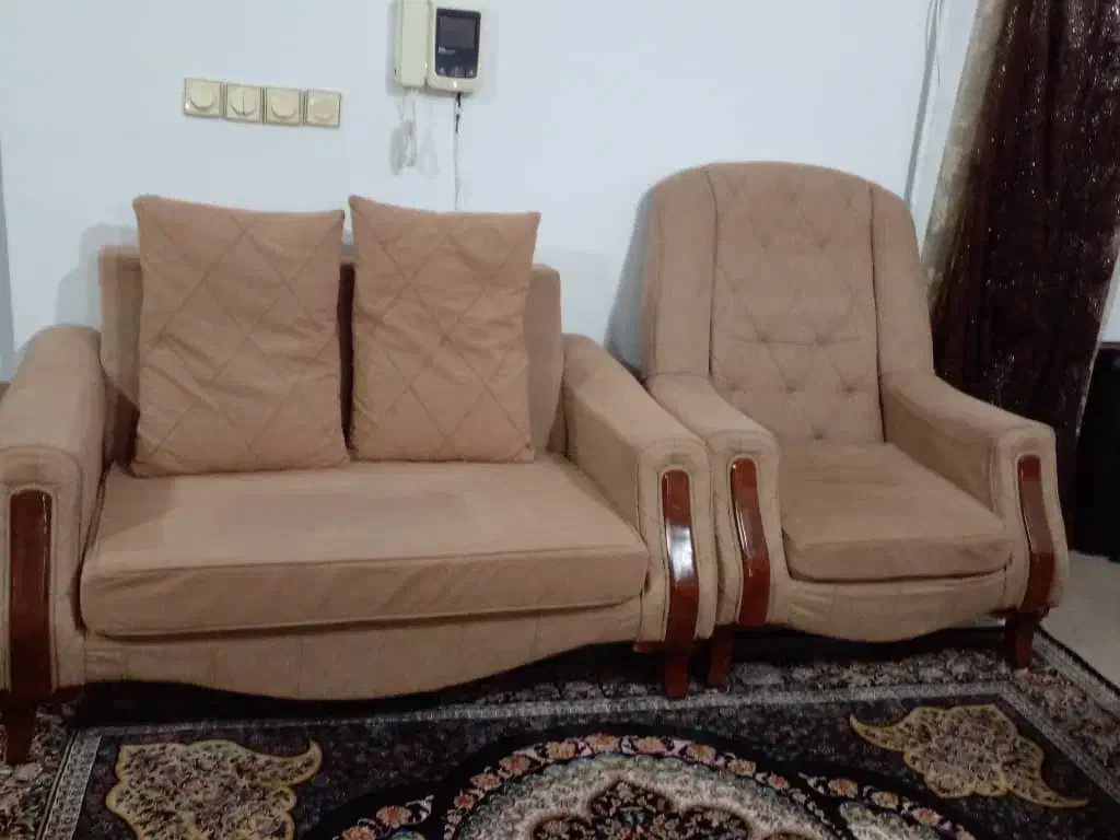 مبل ۷ نفره ی سالم فروش فوری|مبلمان خانگی و میز عسلی|محمودآباد, |دیوار