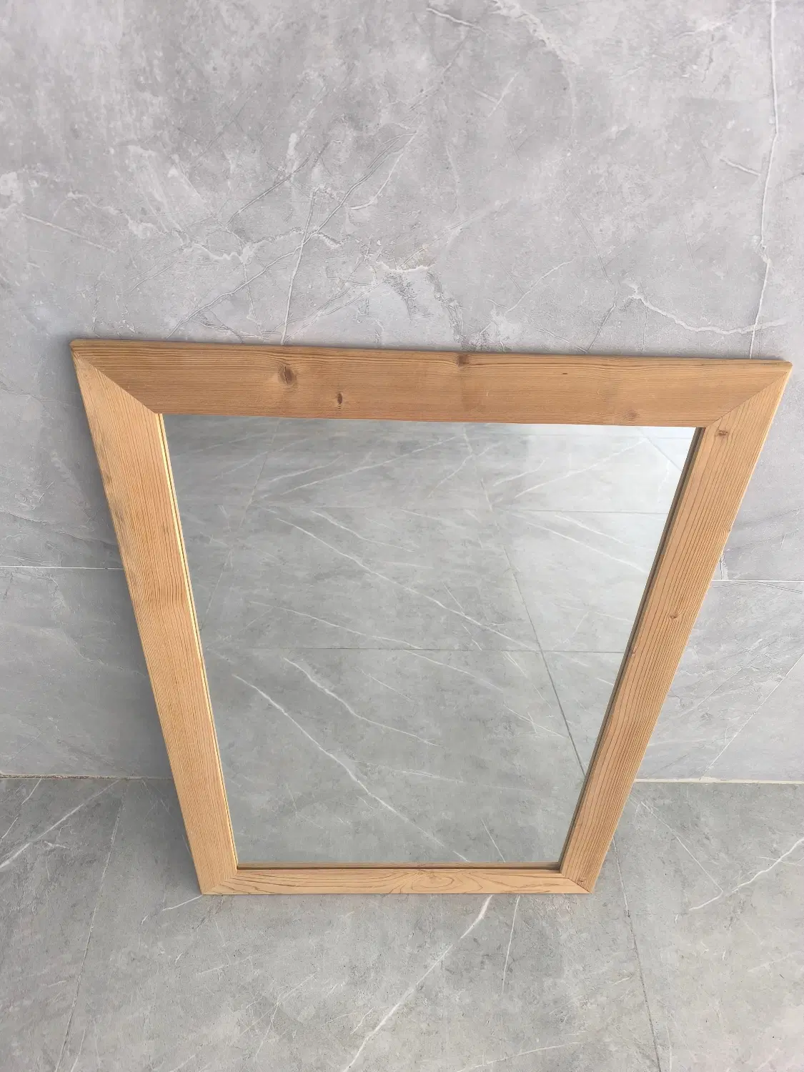 آینه|آینه|مهاباد (آذربایجان غربی), |دیوار
