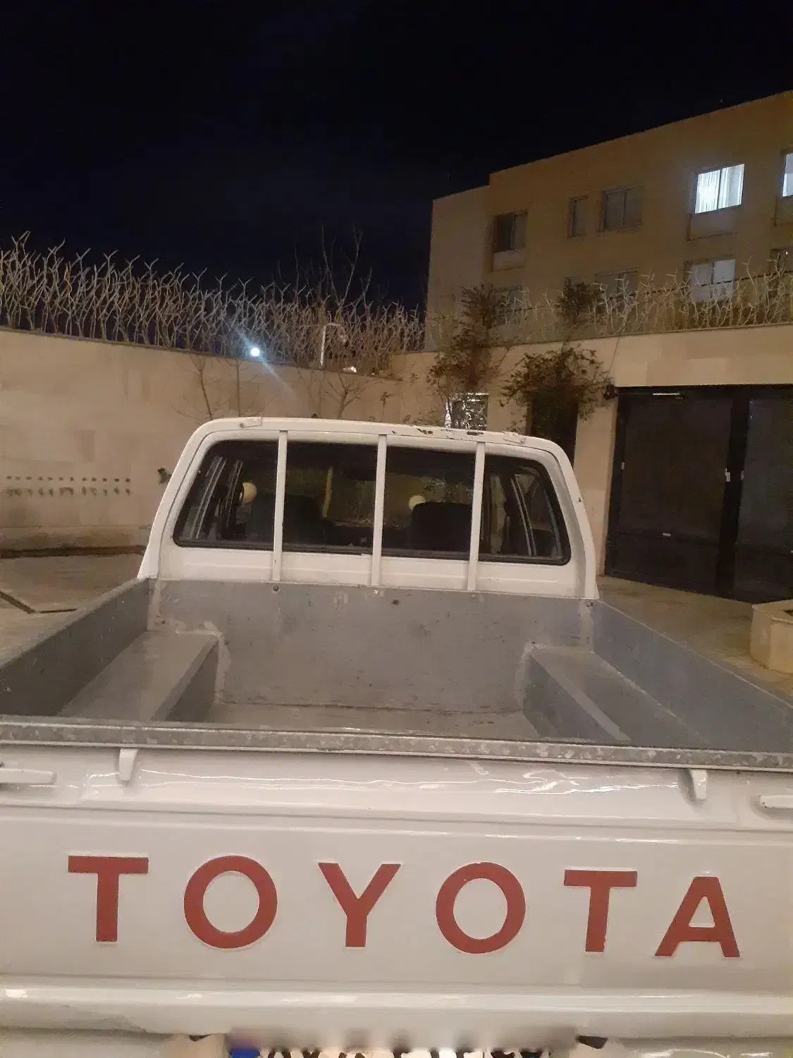 تویوتا هایلوکس دو کابین۸۵|خودرو سواری و وانت|مشهد, هنرور|دیوار