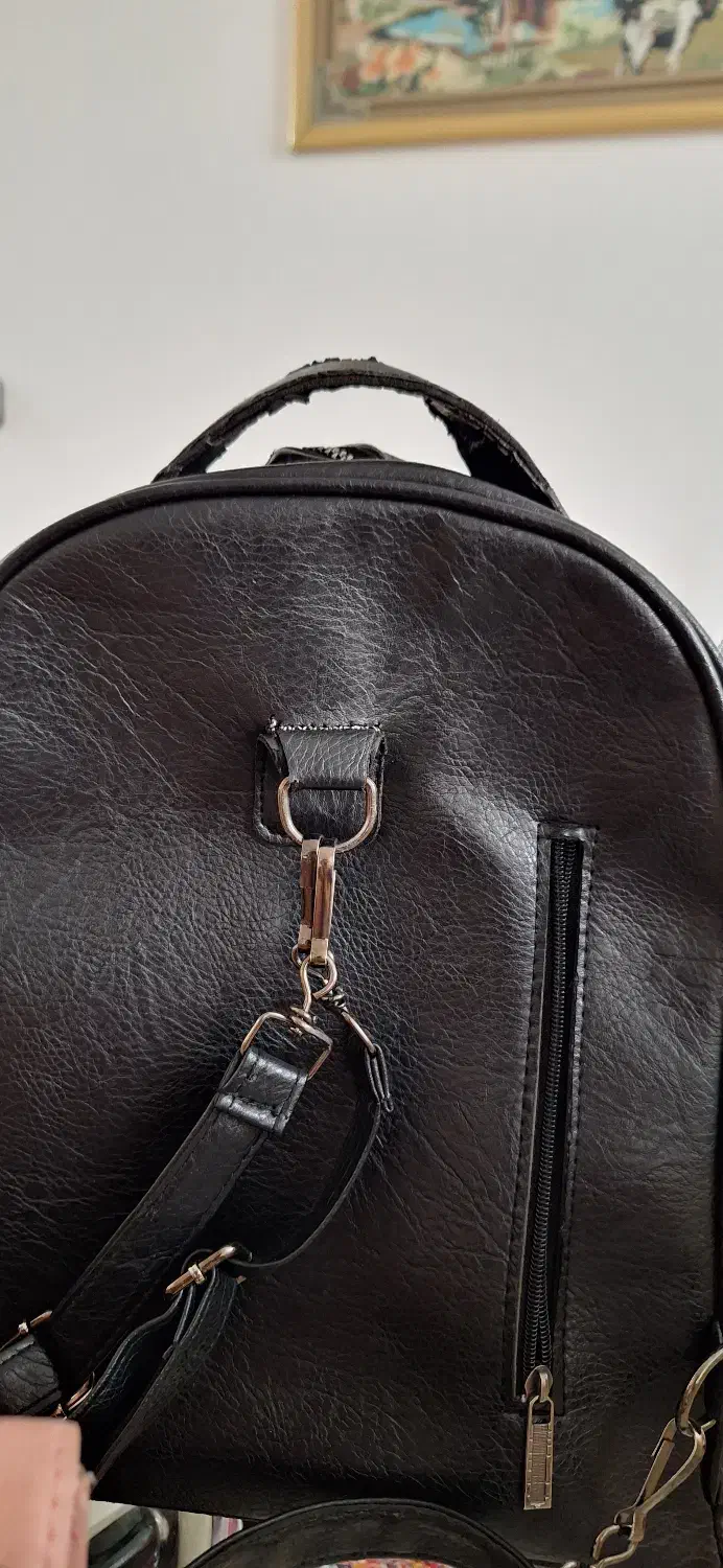 کیف|کیف، کفش، کمربند|اندیشه, اندیشه فاز ۳|دیوار