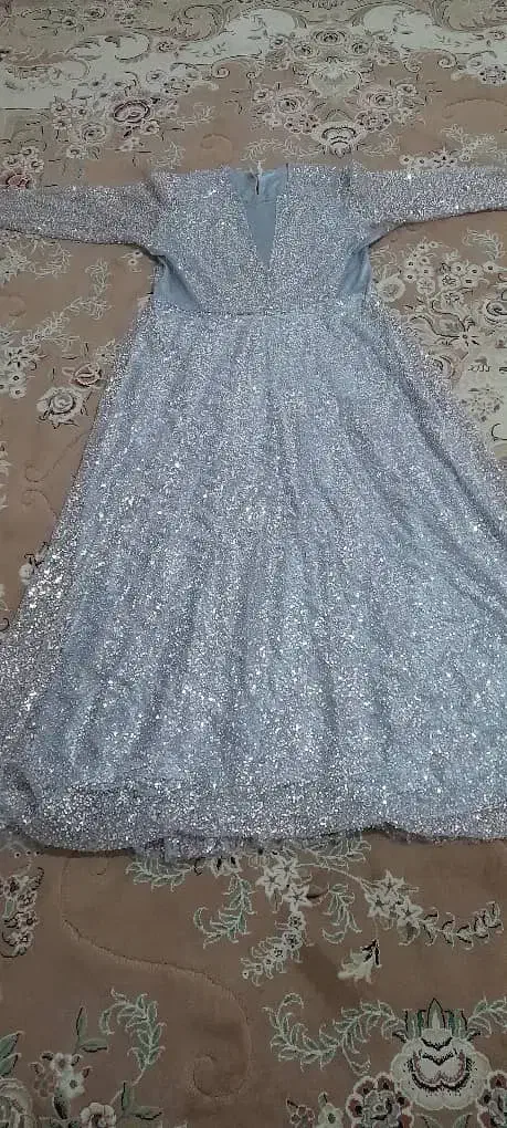 لباس مجلسی|لباس|خاوه, |دیوار