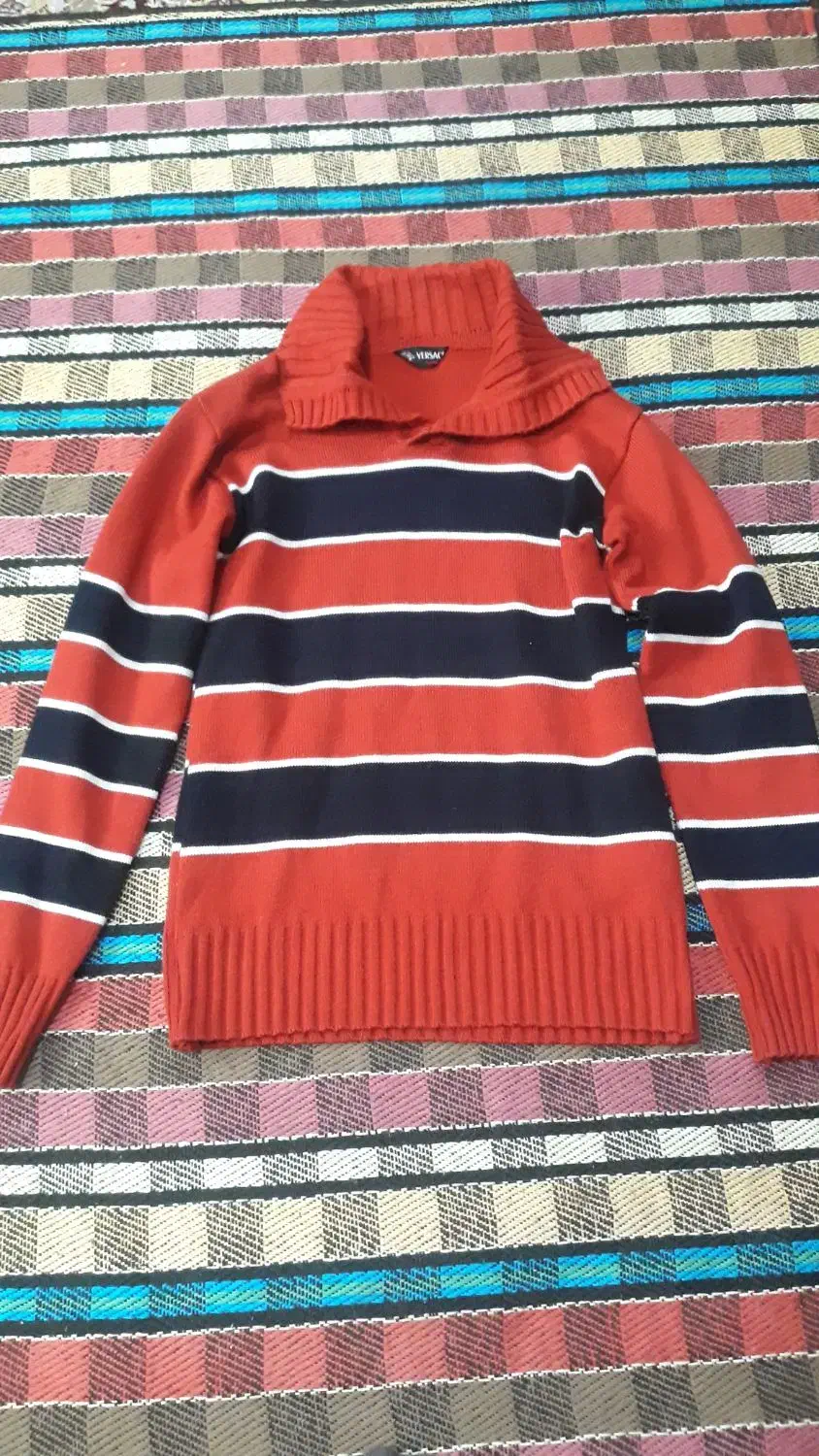 پیراهن ابریشمی نو|لباس|اطاقور, |دیوار