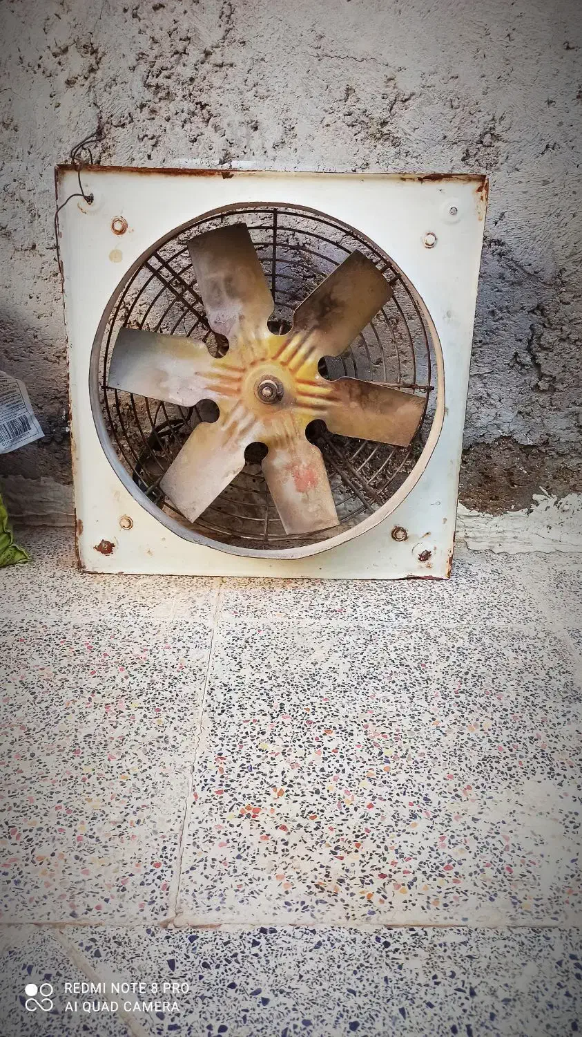 تهویه صنعتی|پنکه و تصفیهکنندهٔ هوا|آبپخش, |دیوار