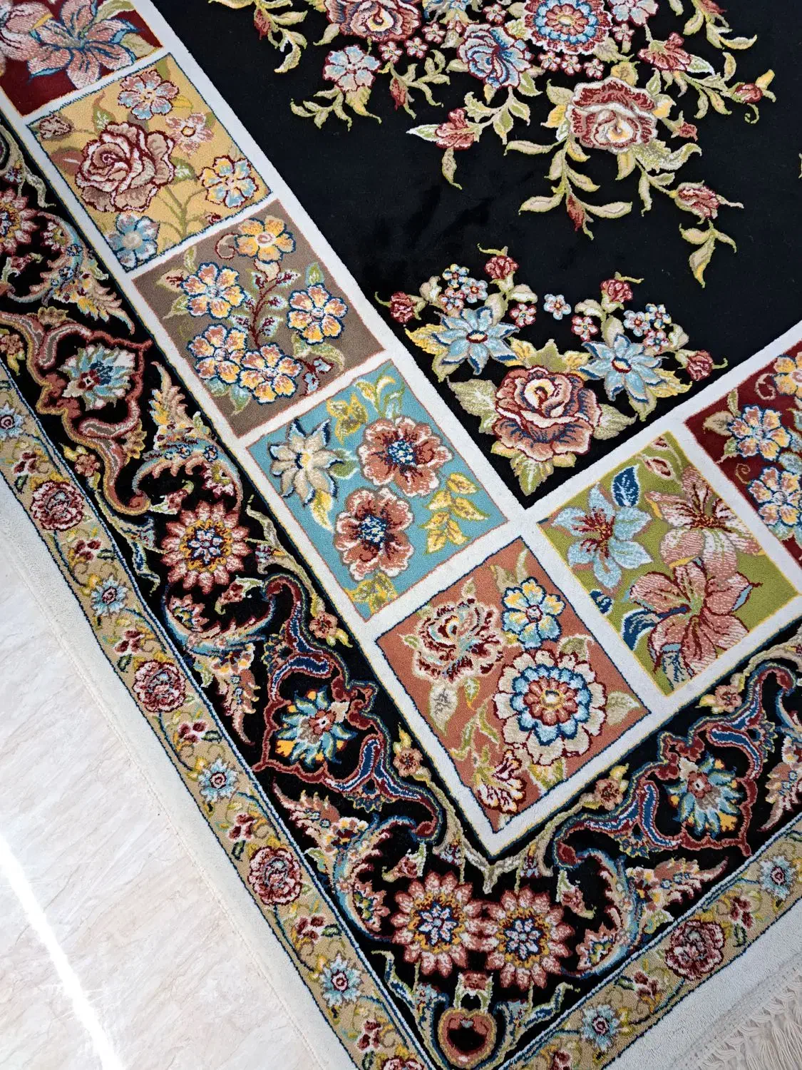 قالی ۴ متری|فرش|ساوه, |دیوار