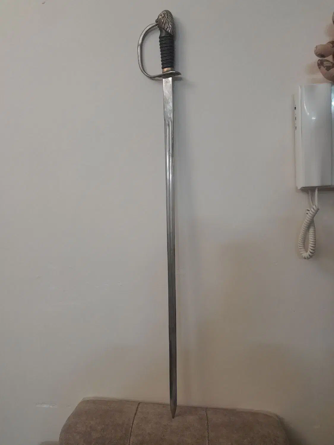 شمشیر قدمت دار قدیمی دسته شیر|کلکسیون اشیاء عتیقه|تهران, هفده شهریور|دیوار
