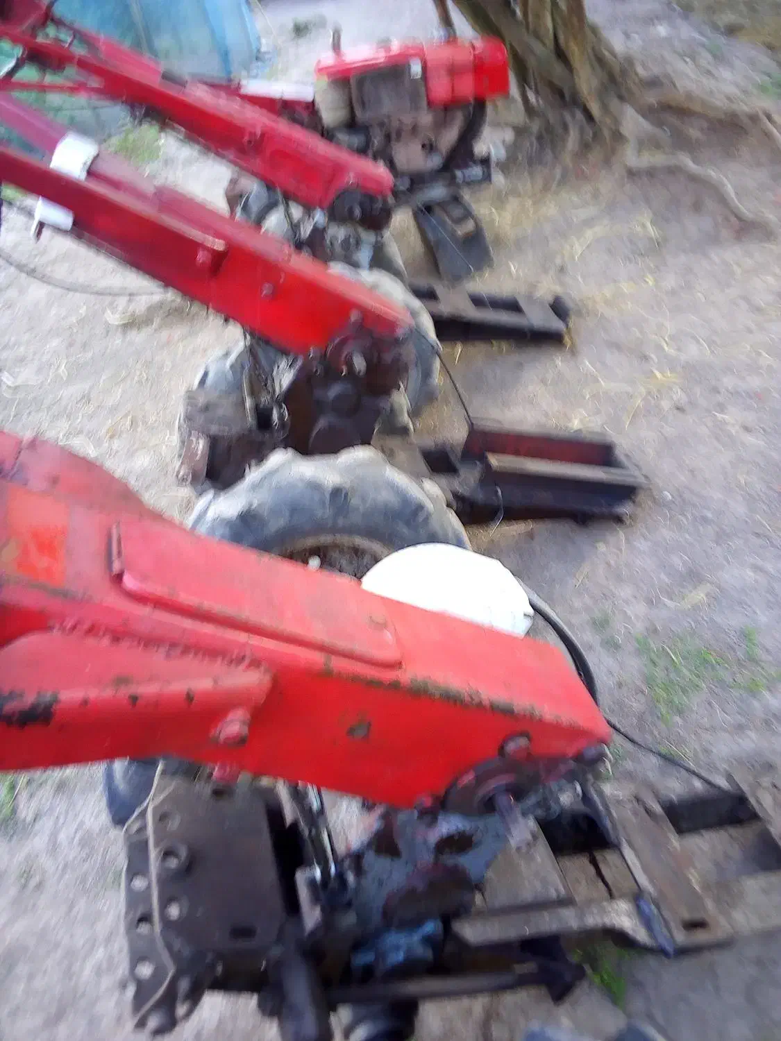 تیلربایدک وچرخ|ماشین‌آلات صنعتی|آستانه اشرفیه, |دیوار