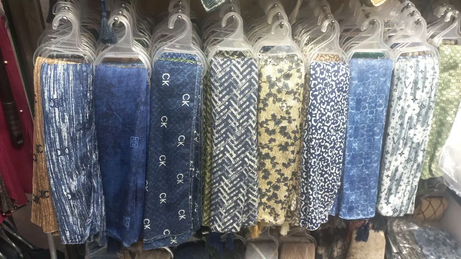 شال ۱۹۸|لباس|قم, باجک یک|دیوار