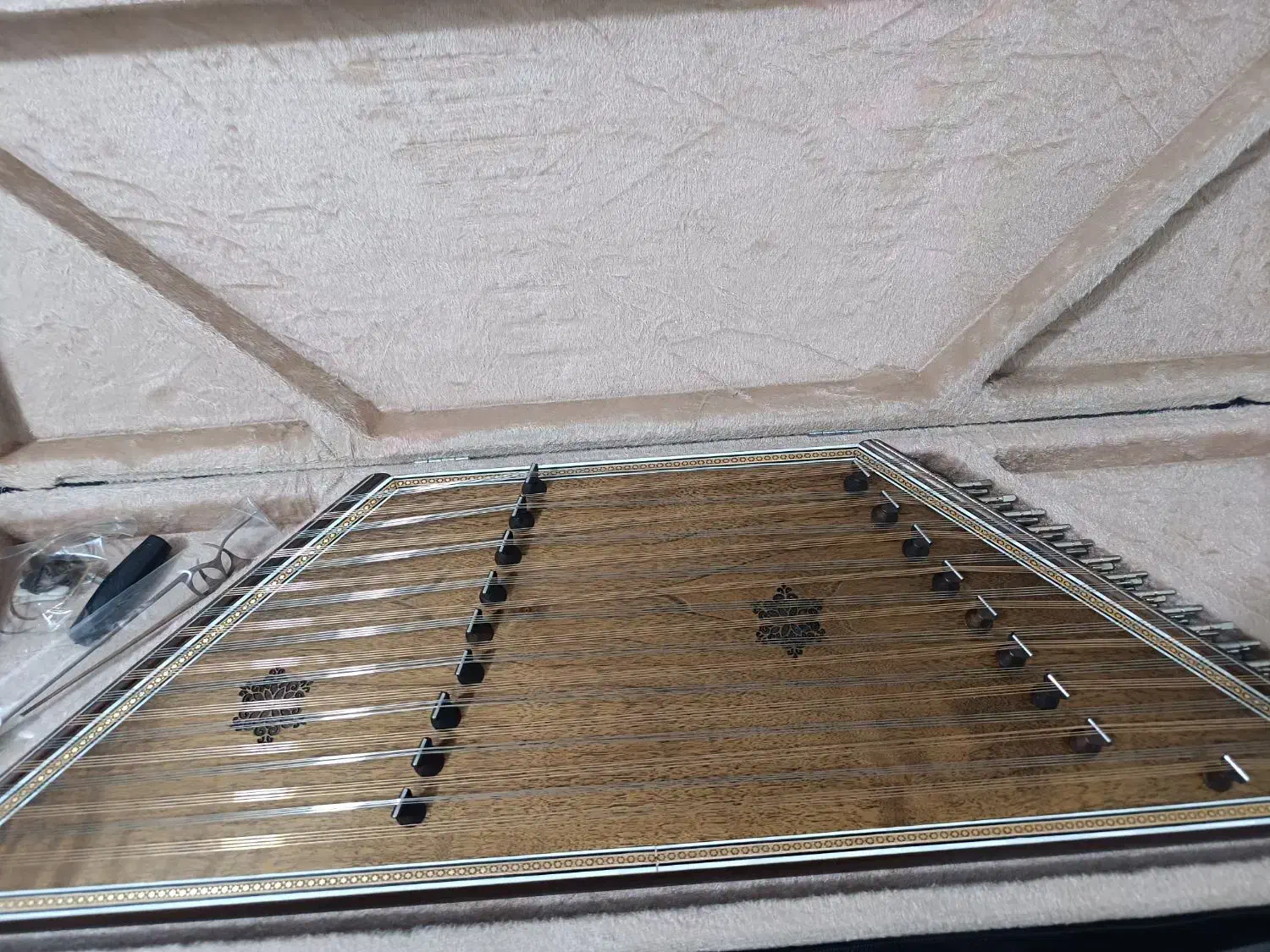 سنتور فاخر|سازهای سنتی|ماهدشت, |دیوار