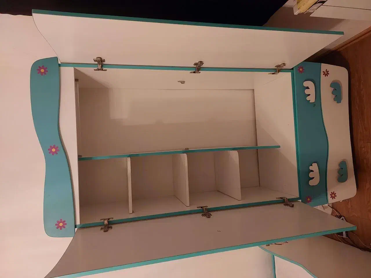 تخت نوجوان با دوتا کشو جادار و تشک نو و بوفه کمد|تخت و سرویس خواب|پرند, فاز ۶|دیوار