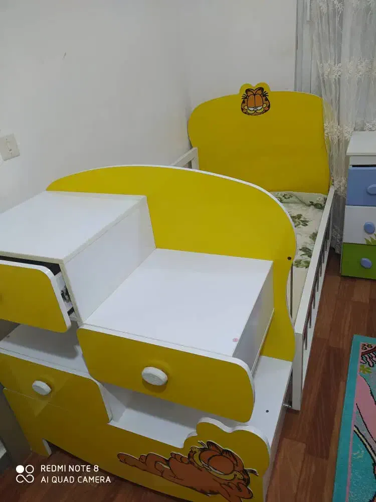 تخت کودک و نوجوان فروش فوری|تخت و سرویس خواب|دوگنبدان, |دیوار