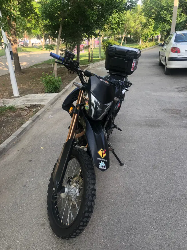 فلات xr 1403|موتورسیکلت|مشهد, مقدم|دیوار