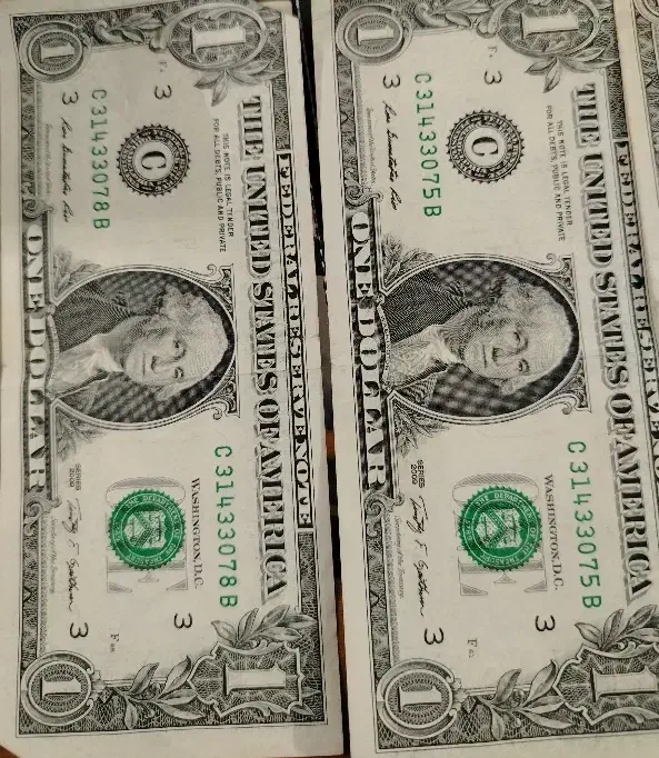 1 دلاری سال 2009 و 2006|کلکسیون سکه، تمبر، اسکناس|سبزوار, کاشفی شمالی (دادگستری)|دیوار