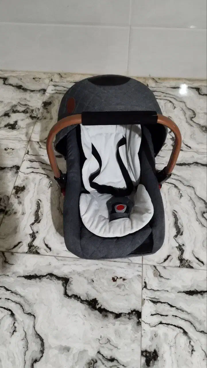 کریر|کالسکه و لوازم جانبی|سنندج, |دیوار