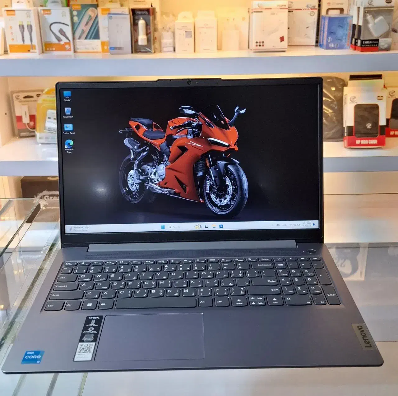 * بازار لپتاپ * لنوو i3 نسل ۱۳ مثل آکبند|رایانه همراه|ساوه, |دیوار