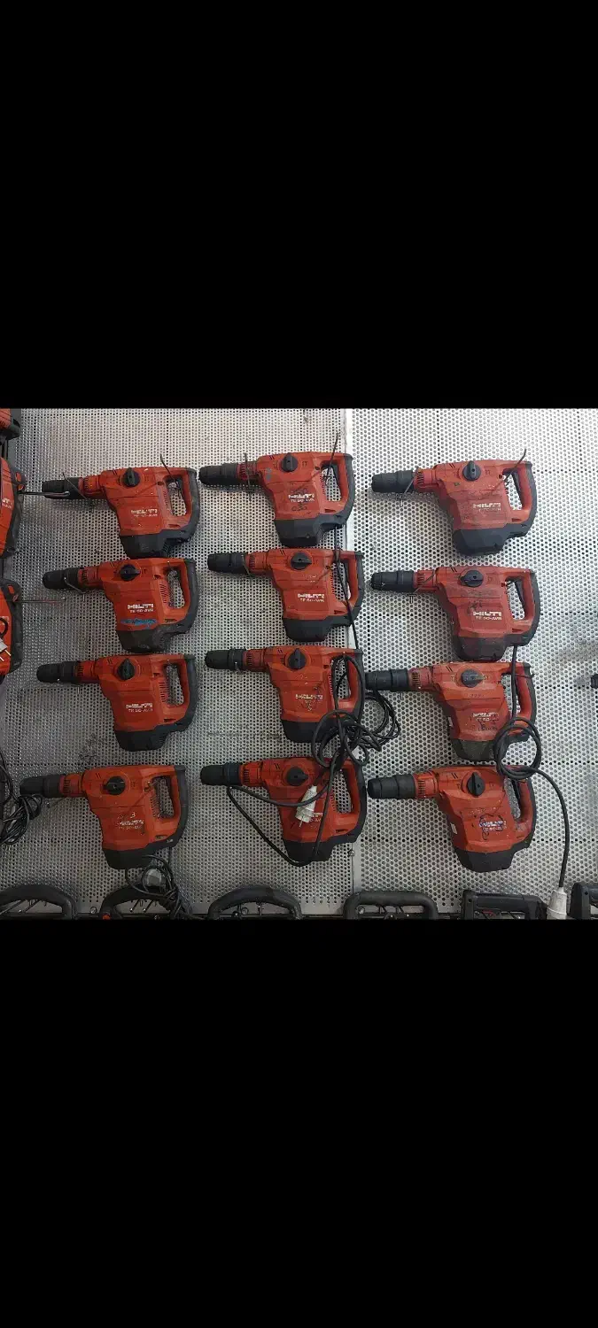 پیکور تی ۵۰هیلتی مدلavrدوکاره و دیگر ابزار درتصویر|ابزارآلات|کرمان, |دیوار