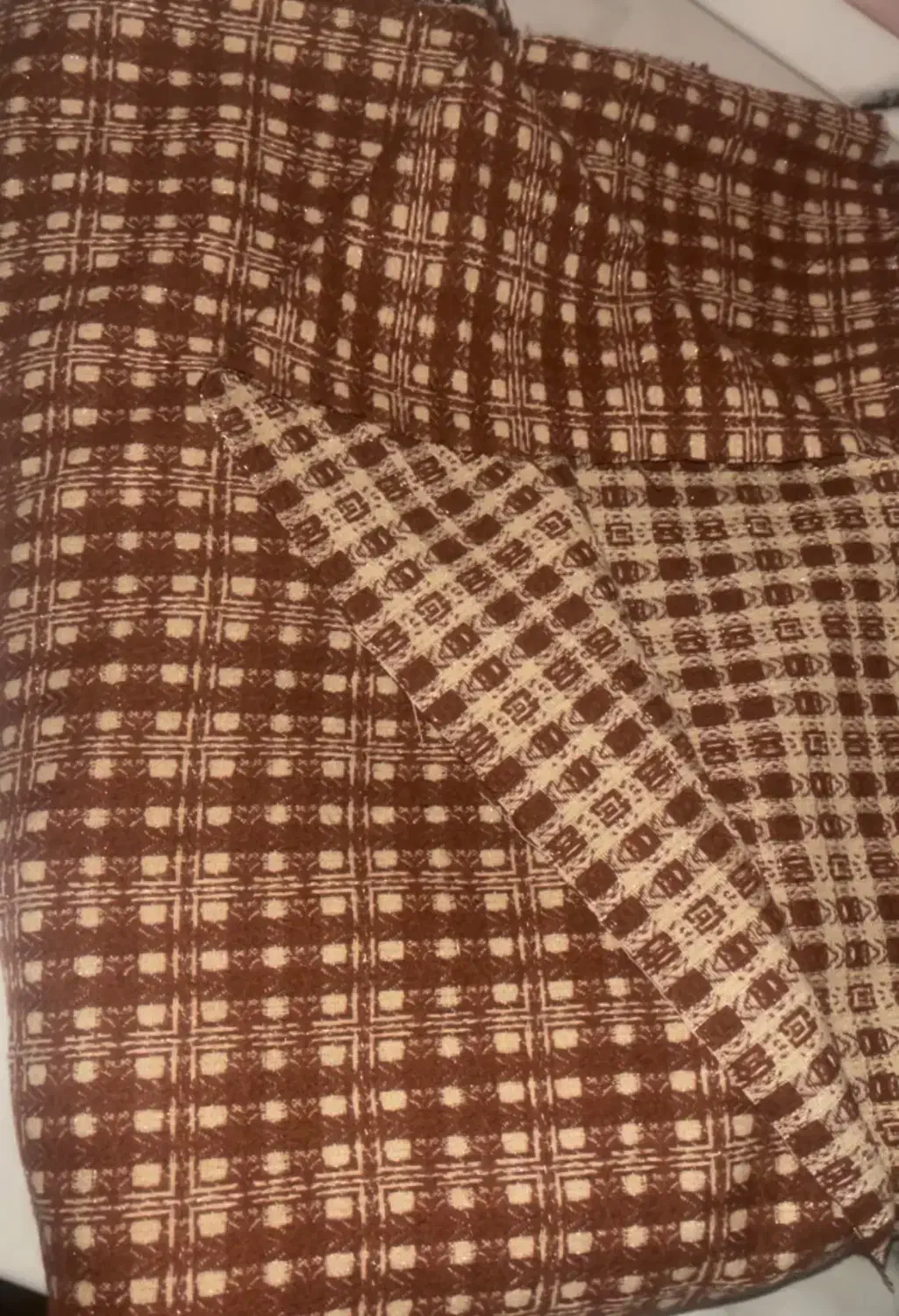 پارچه طاقه آخر|لباس|اردبیل, |دیوار