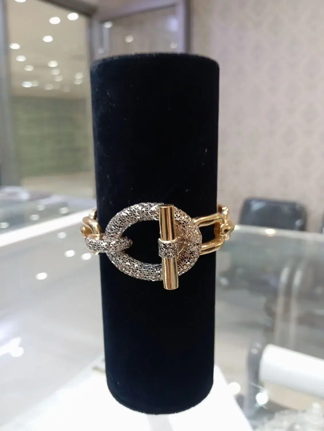 دستبند های لوکس طلا|جواهرات|قم, ارم|دیوار