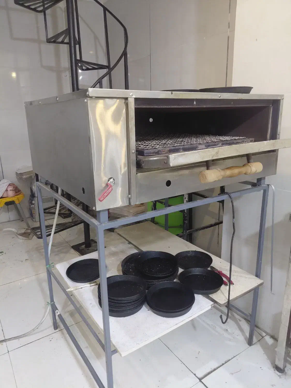 فرپیتزا نو ۹ تایی|کافی‌شاپ و رستوران|محمدیه-قزوین, |دیوار