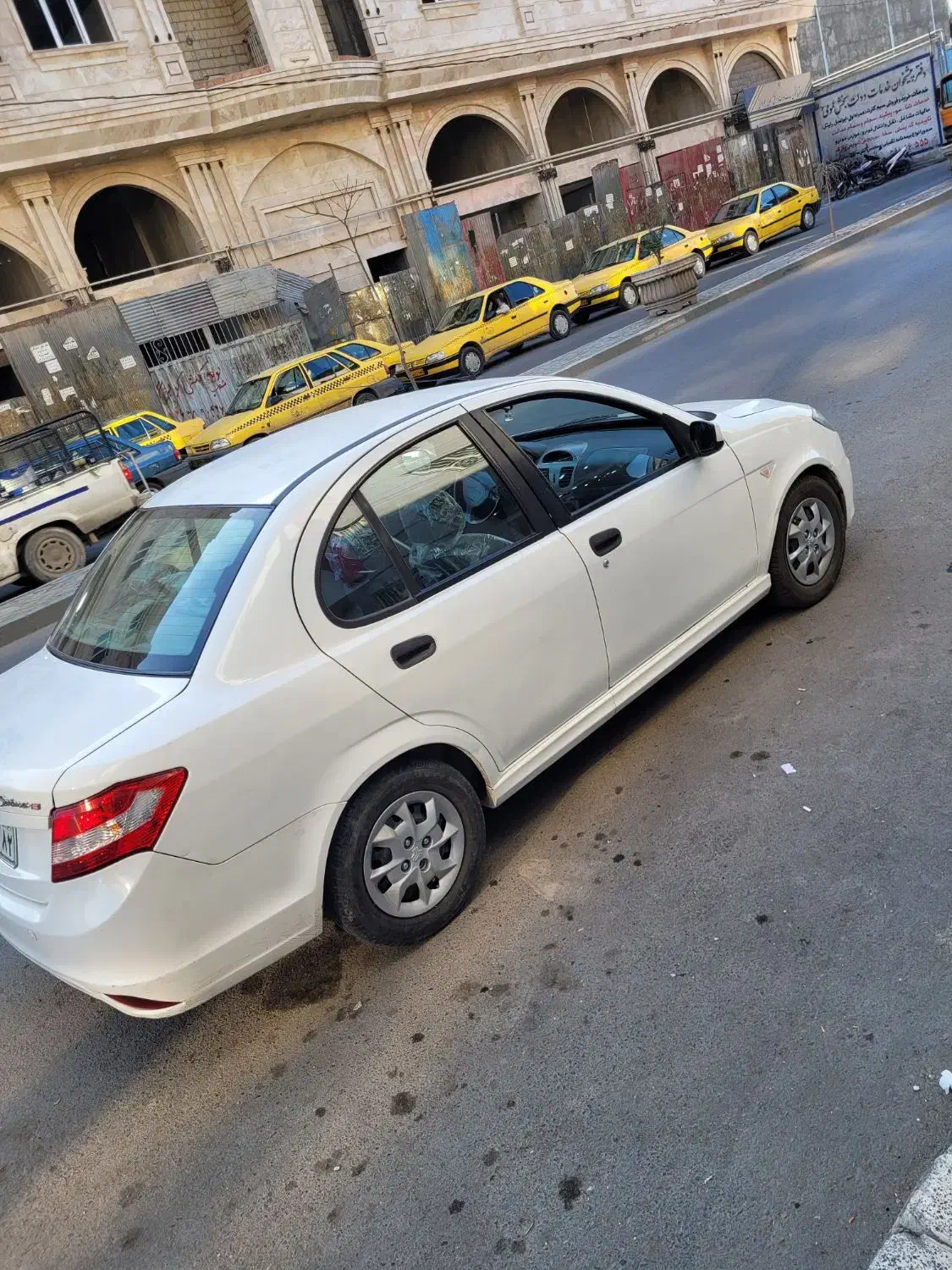 ساینا مدل ۹۷|خودرو سواری و وانت|بهارستان, |دیوار