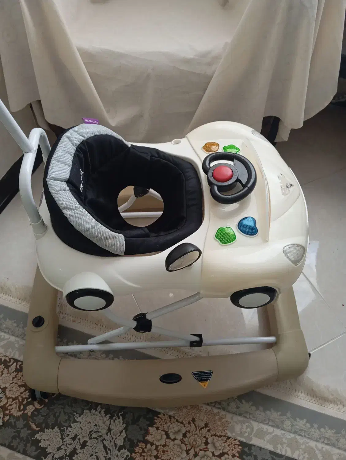 روروئک تمیز وسالم|اسباب و اثاث بچه|قم, نوقطار|دیوار