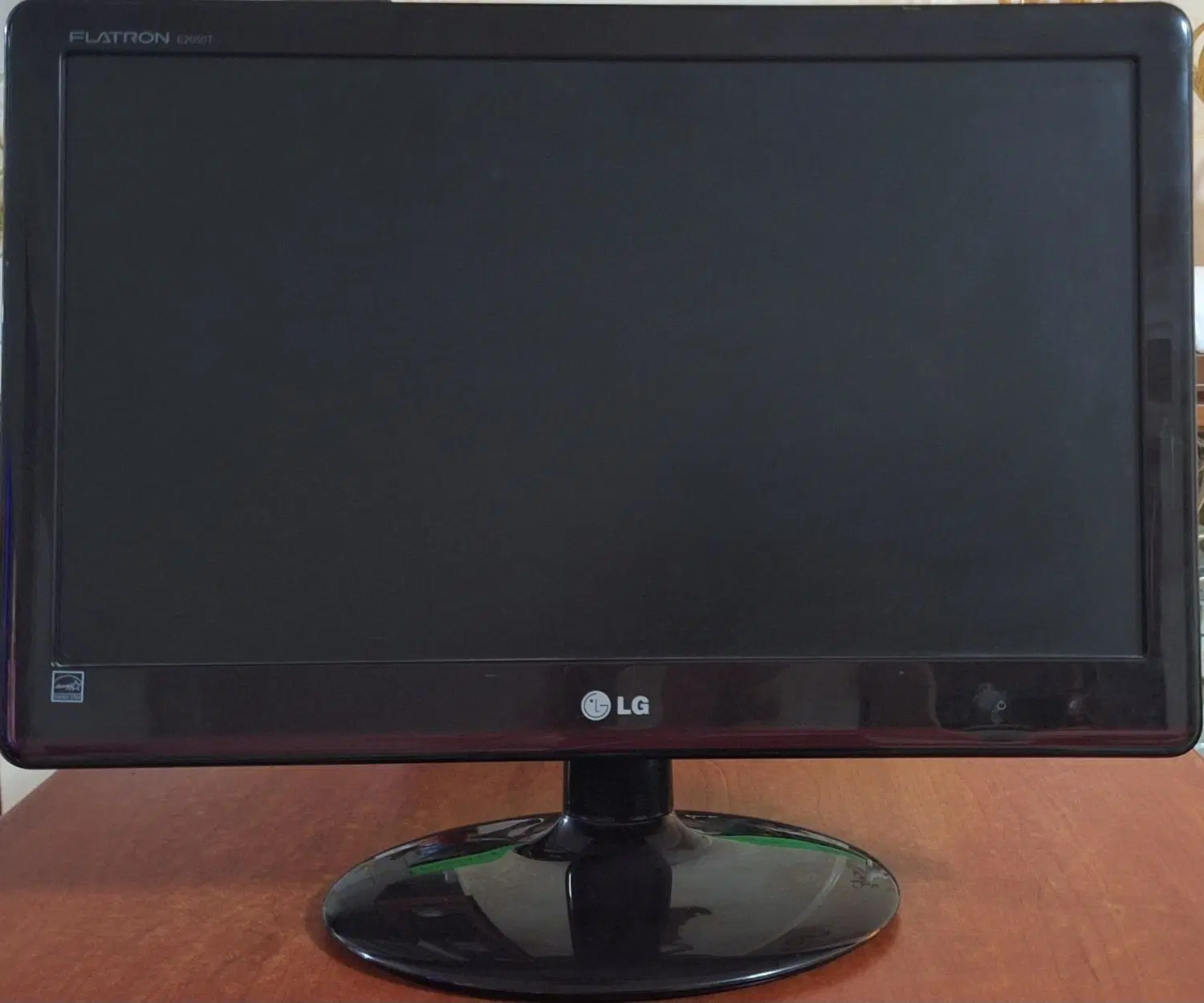 مانیتور LG flatron e2050t کاملا سالم|قطعات و لوازم جانبی رایانه|تهران, سازمان برنامه جنوبی|دیوار
