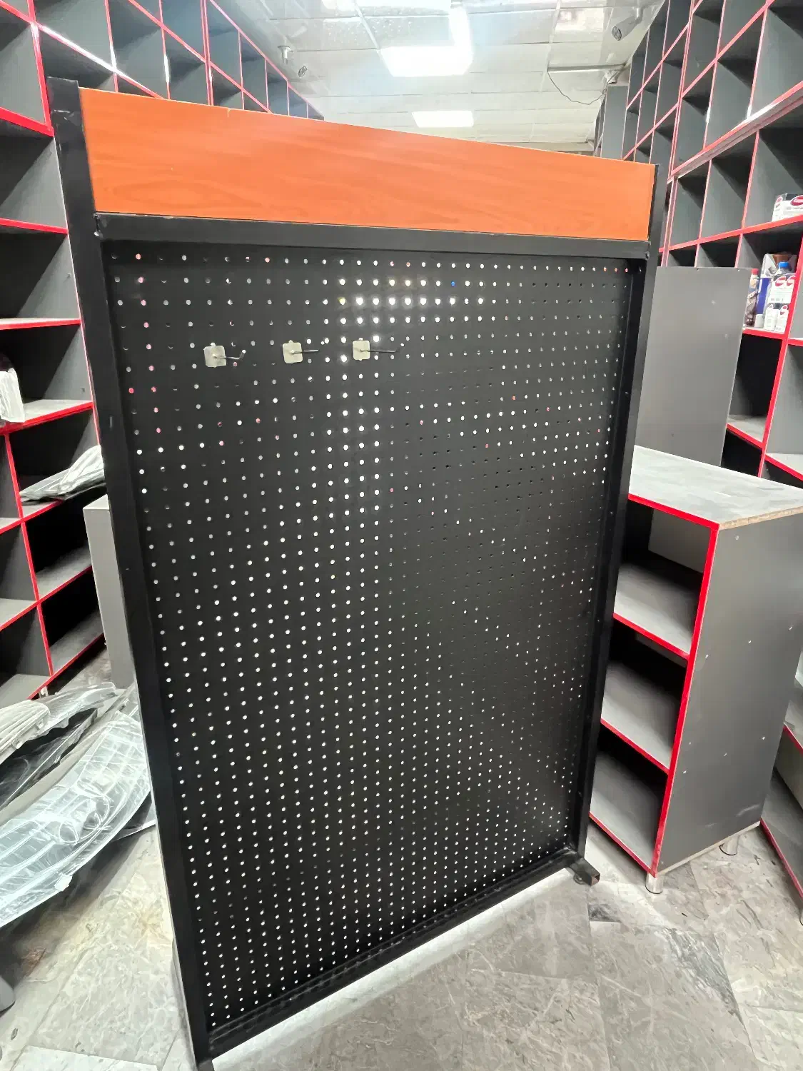 استند پانچی (با رگال آویز)|فروشگاه و مغازه|رشت, علی آباد|دیوار