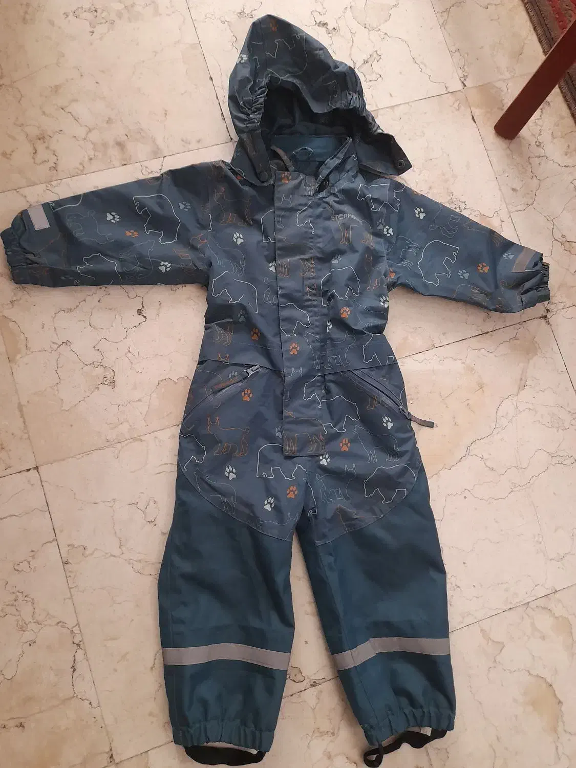 سرهمی پسرانه۳ تا ۴ سال از نروژ آوردم و بوت سایز ۲۵|کفش و لباس بچه|تهران, خواجه نظام الملک|دیوار